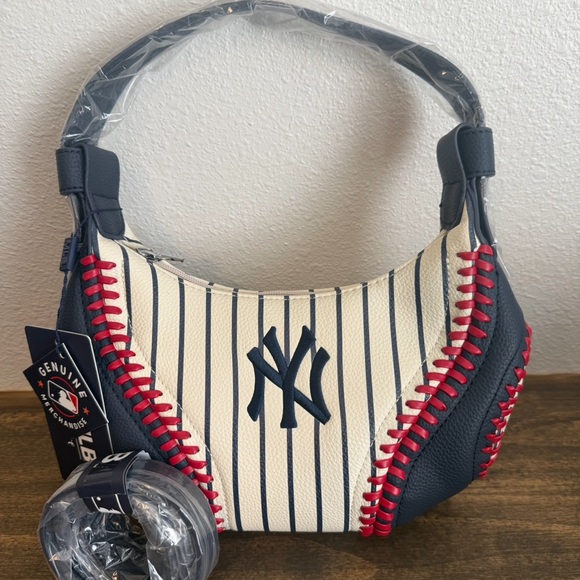 MLB Handbags - MLB New York Yankees Stripe Hobo Bag/Shoulder Bag *NEW w/ Tags & Dustbag